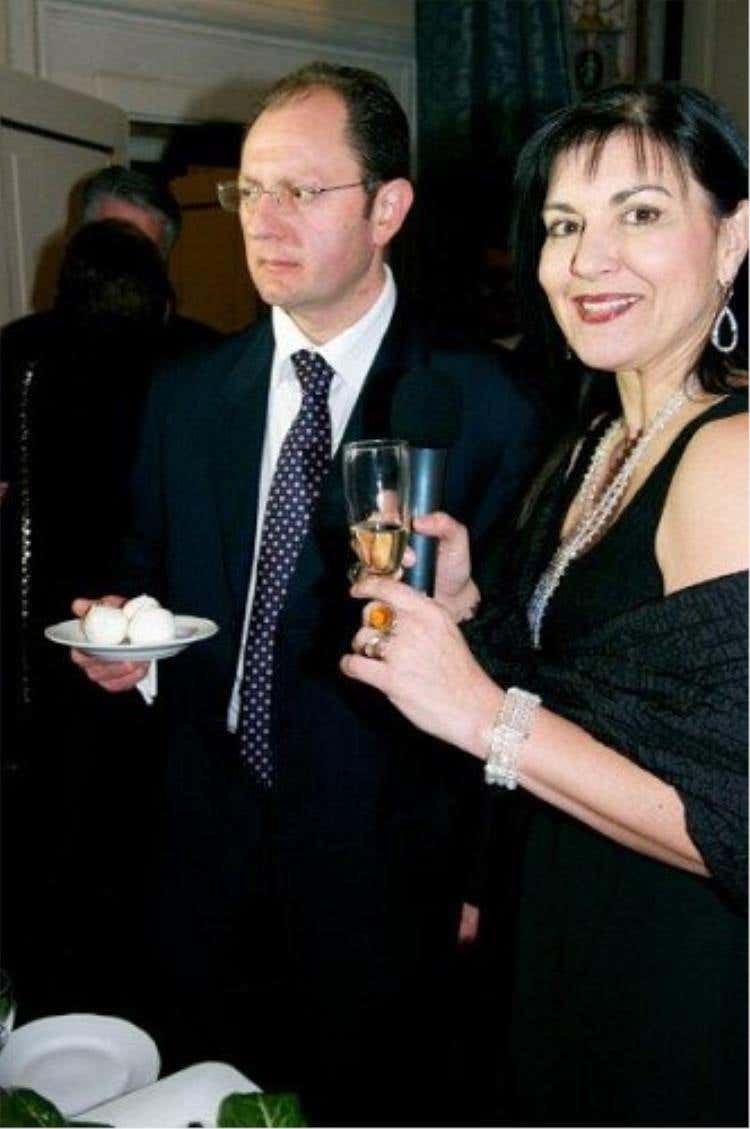 Domenico Raimondo (presidente Consorzio Mozzarella di bufala campana Dop) e Clara Mennella